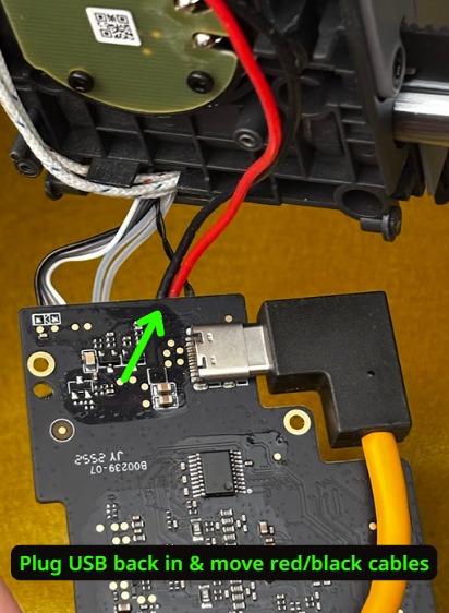 Hotend install, step 5: supplied installation photograph - photo 1