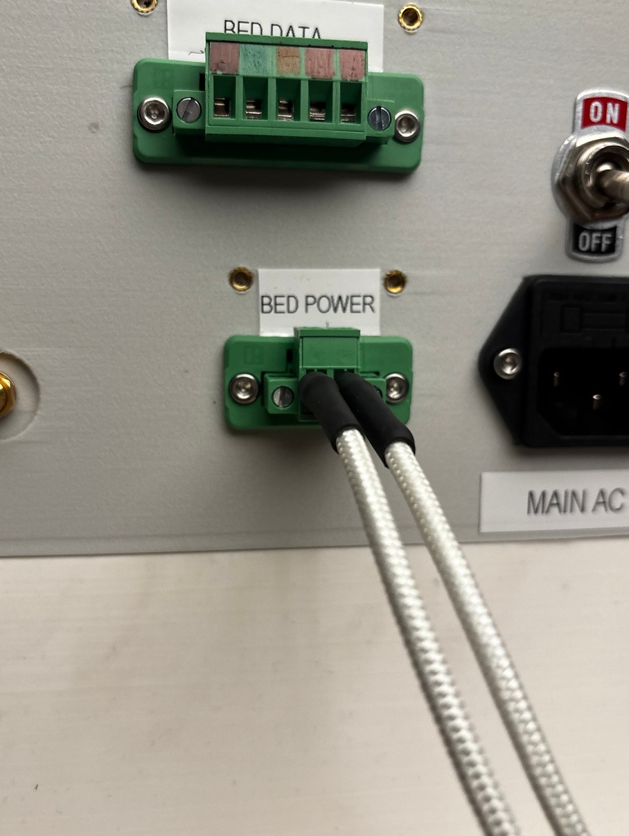 Bed power cable connector and the BED POWER port - photo 2